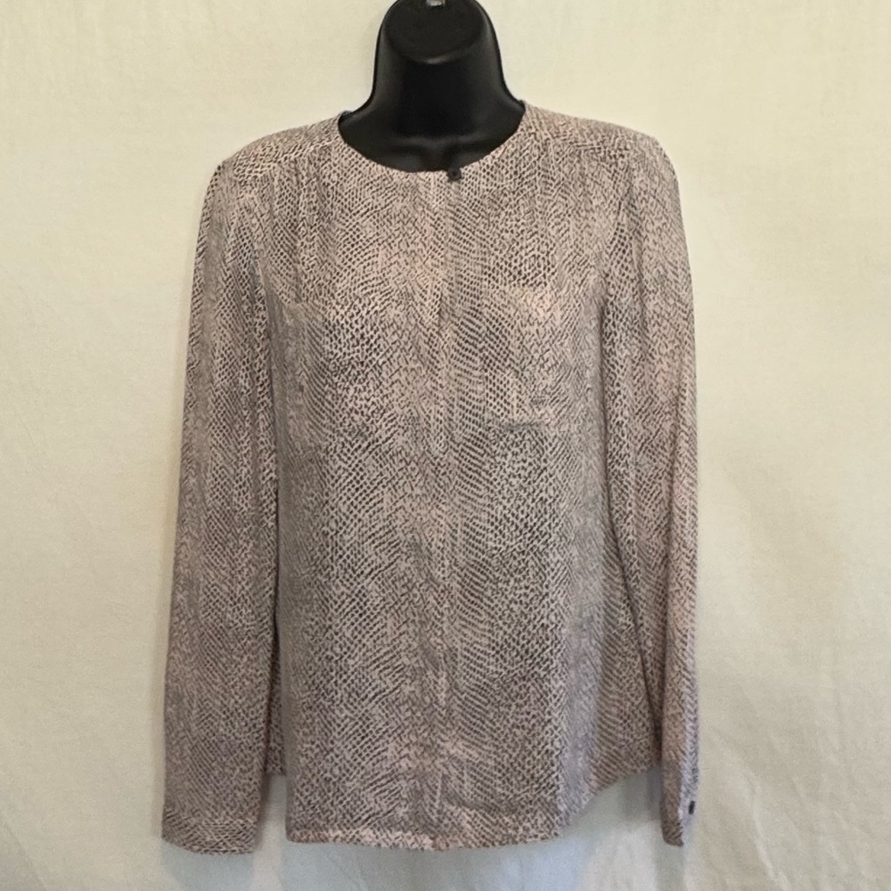 D-115 Loft Pink & Black Long Sleeve Pulloverβ Blouse Size XS